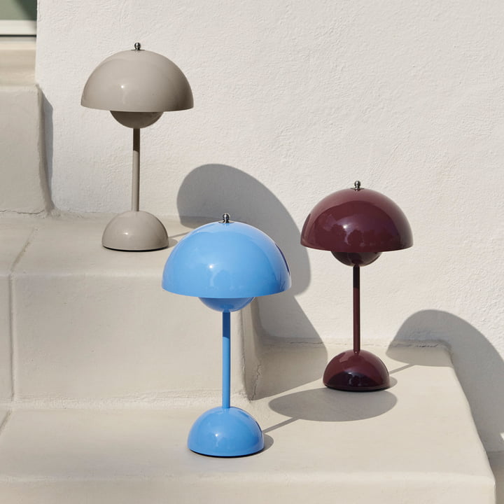 LED Bordlampe med Minimalistisk Design og Beroligende Varmt Lys