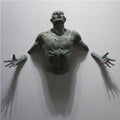 Abstrakt Vægskulptur I Resin Med Kunstnerisk Figur Og Eksklusivt Udtryk