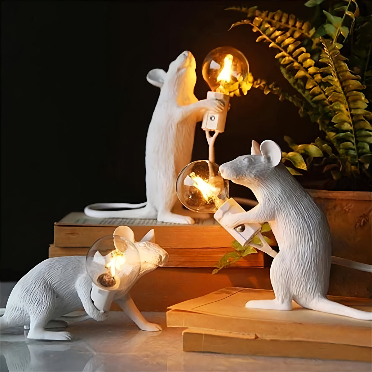 Harz Bordlampe med Dyrfigur og Blød Rumoplysning