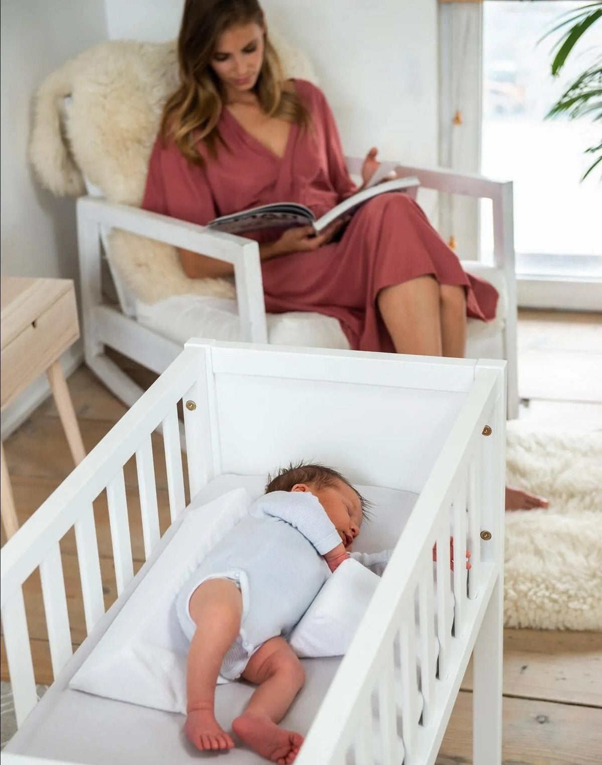 Anti‑Roll Wedgepude til Baby