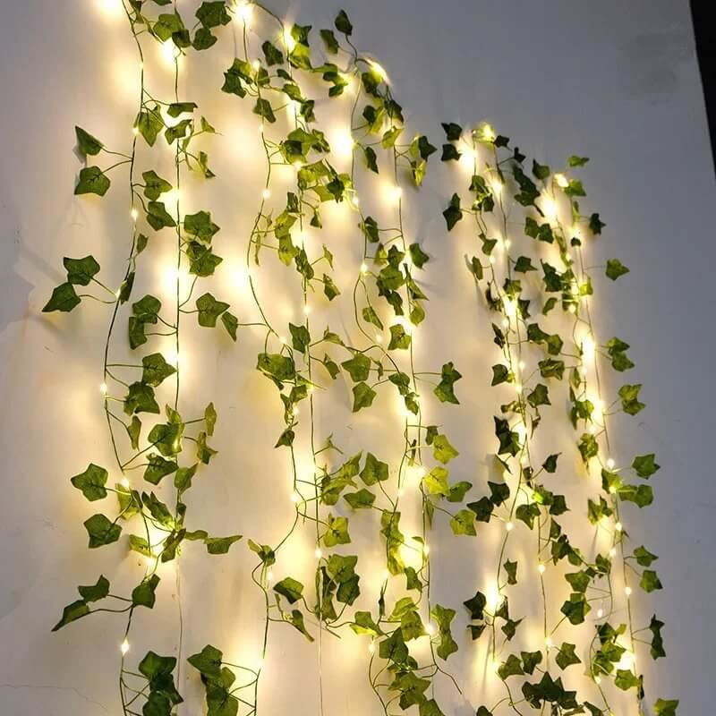 Dekorativ LED Vineslynge med Naturtro Blade og Varmt Lys