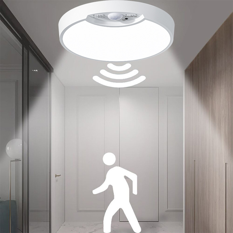 Sensorstyret LED‑Lampe med Magnetisk Montering og Trådløs Drift