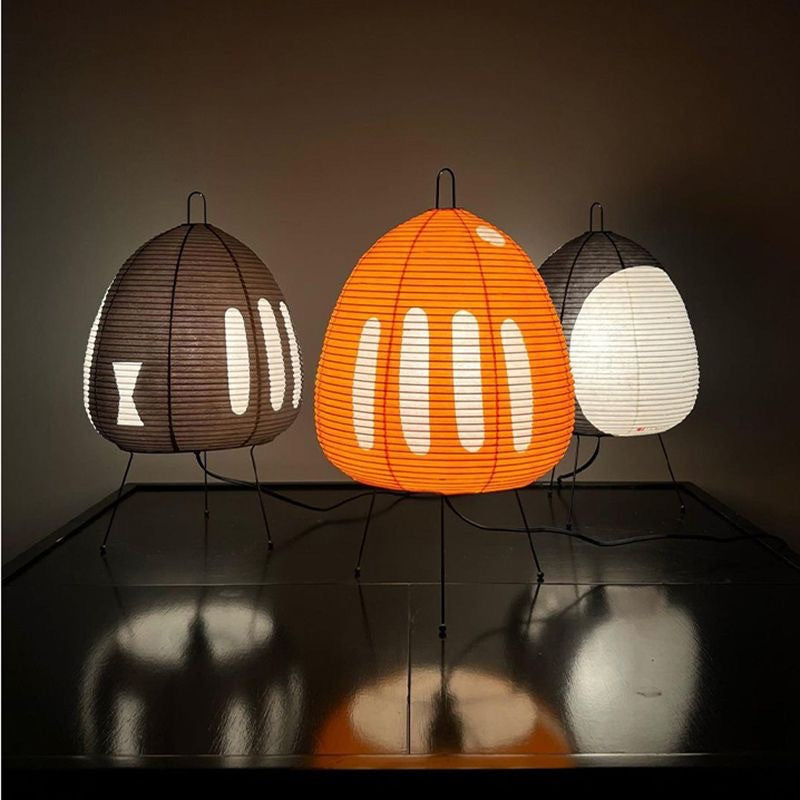 Japansk Bordlampe med Rispapirskærm og Beroligende Lys