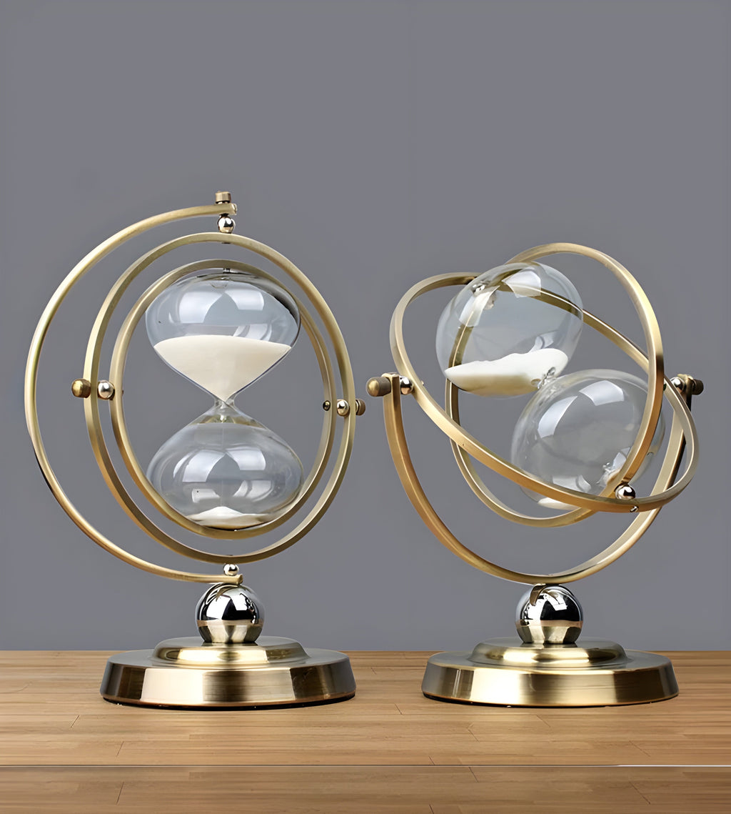 Timeglas Med Guldfarvet Ramme Og Dekorativt Design Til Hjem Og Kontor