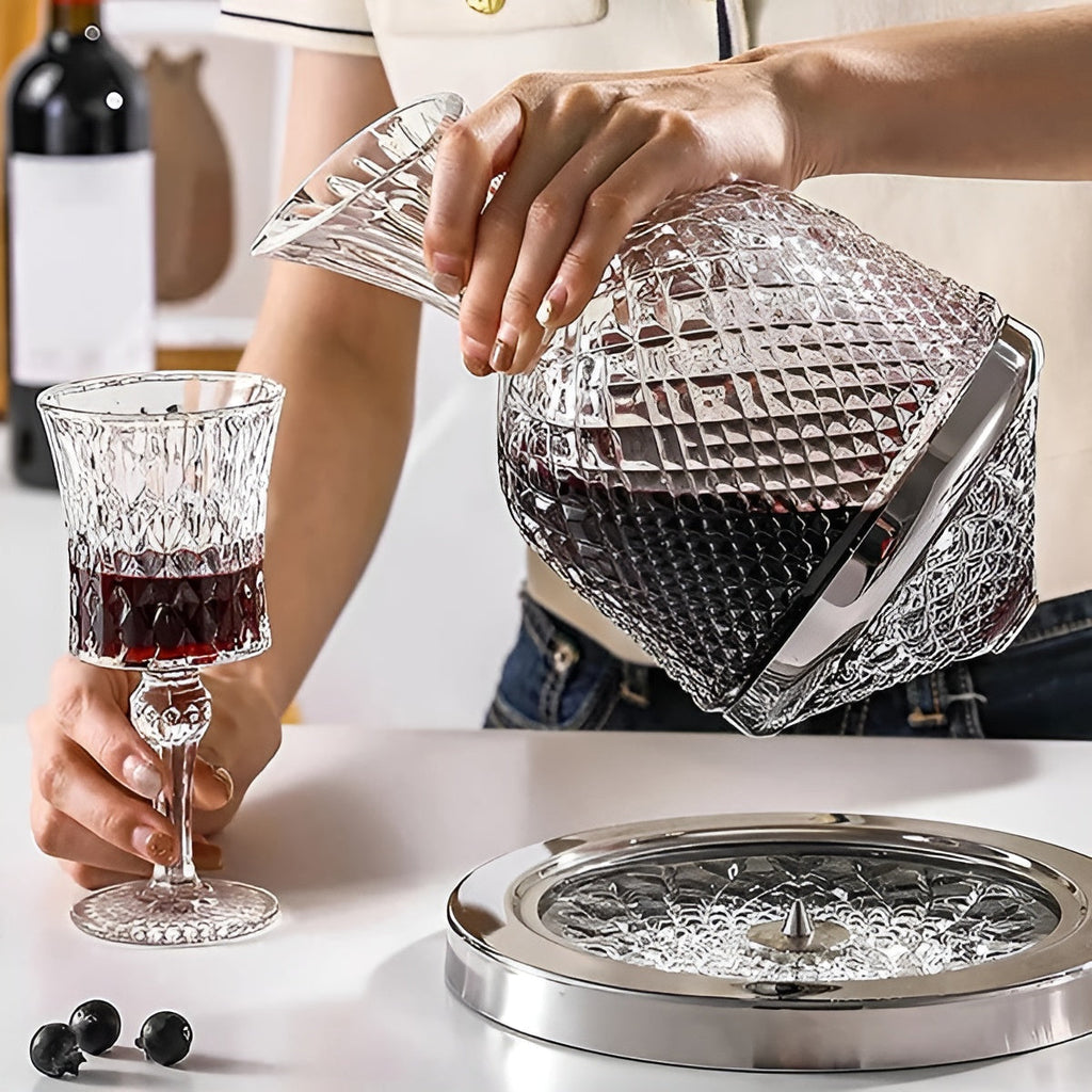 Krystalkaraffel Med Drejelig Sokkel Til Vin, Vand Og Servering