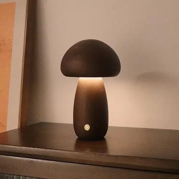 Svampelampe Med Dæmpbar LED-Belysning Og Eventyrligt Borddesign
