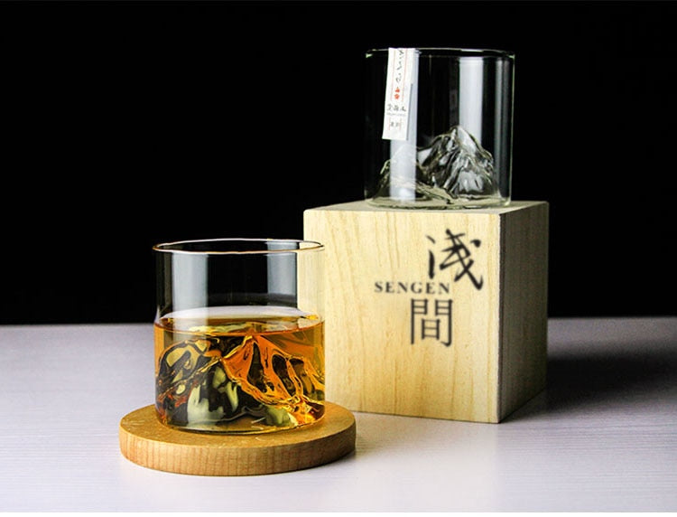 Krystalglas Med Japansk Design Og Elegant Rillet Struktur