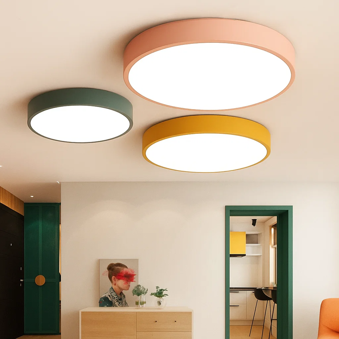 Loftlampe med Slankt Design og Blød LED Belysning