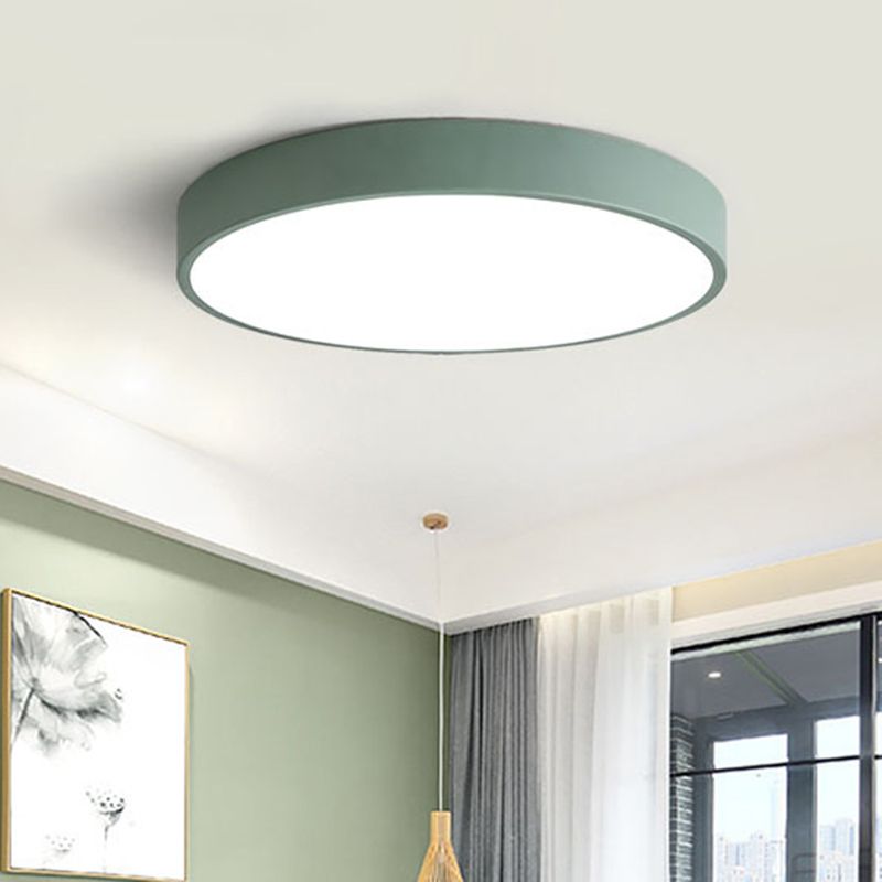Loftlampe med Slankt Design og Blød LED Belysning
