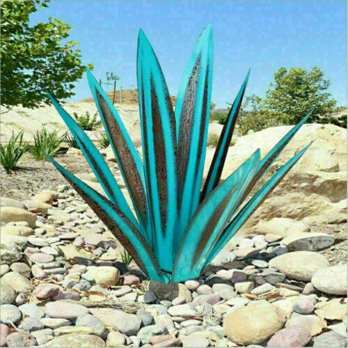 Metallisk Agave Havefigur Med Robust Struktur Og Vedligeholdelsesfri Dekoration Til Helårs Brug Inde Og Ude